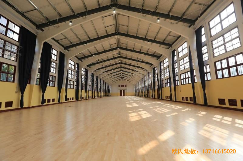 福建中国女排中国队训练基地排球场馆体育木地板铺设案例