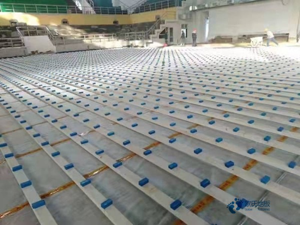 枫木运动场馆地板保养知识