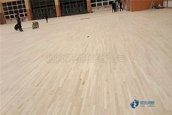 运动篮球地板哪家性价比高