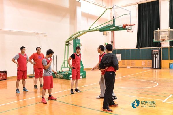 学校篮球场馆木地板能用多少年