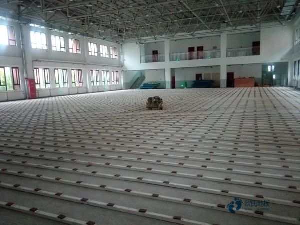 学校篮球场地地板减震