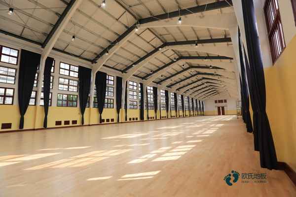 学校篮球场馆地板施工方案
