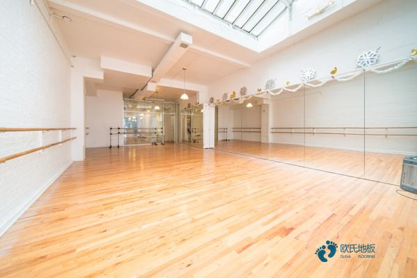 质量好体育场地板施工团队
