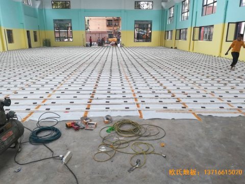 郑州中原区酷康篮球馆运动木地板安装案例