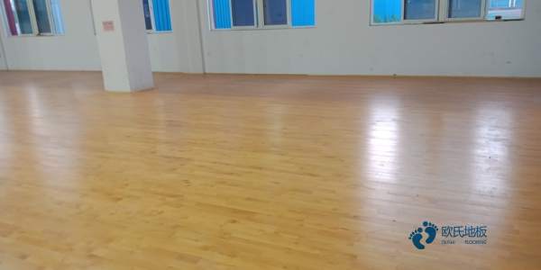 那有体育篮球木地板平米价