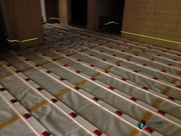 那里有体育篮球木地板价格一般多少钱一平方米