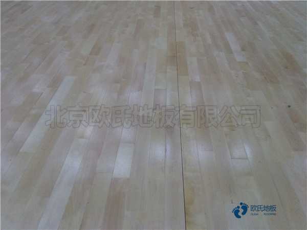 哪有体育篮球木地板价格便宜