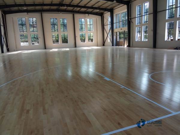 枫桦木篮球体育地板哪个便宜