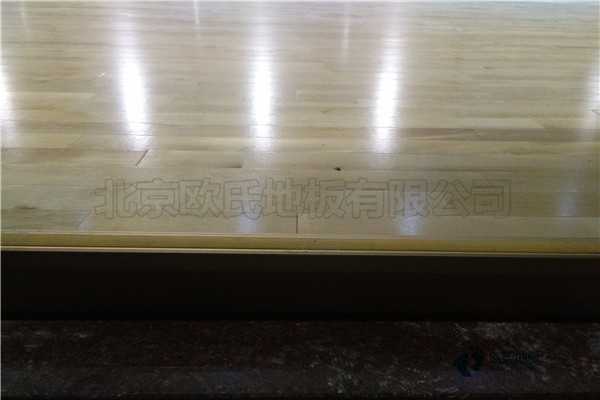 22mm厚篮球场地地板品牌1