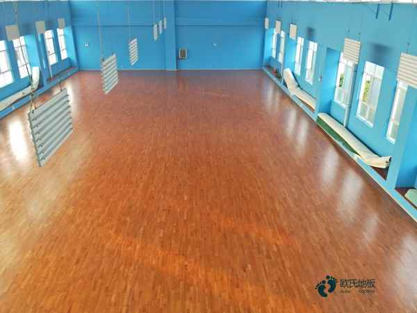 供应篮球体育地板免费送样品