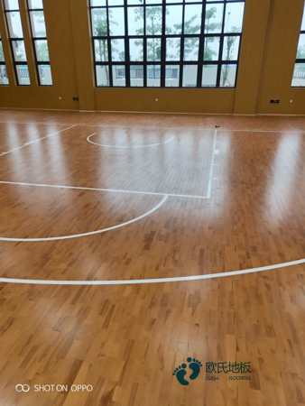 普通体育篮球木地板施工价格