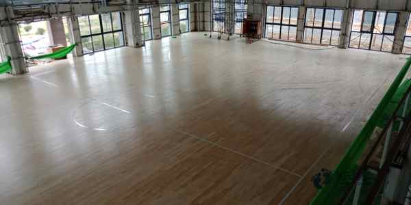 学校体育馆地板施工步骤1