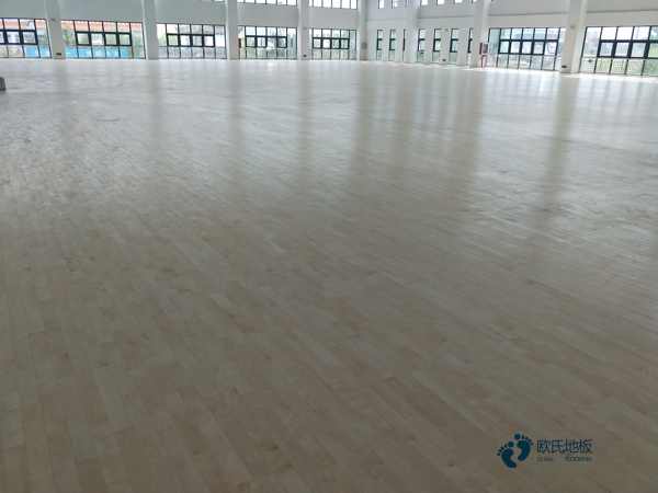 学校体育场馆地板施工流程2