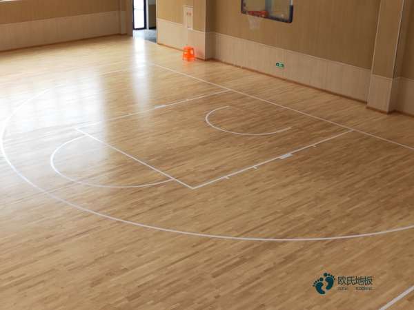 小学篮球地板施工3