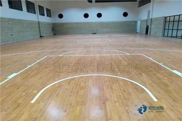 国标篮球运动地板施工工艺3