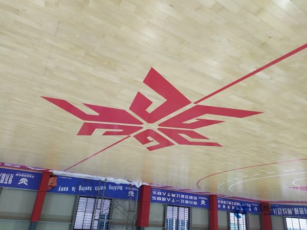 寻求篮球场地木地板厂家报价1