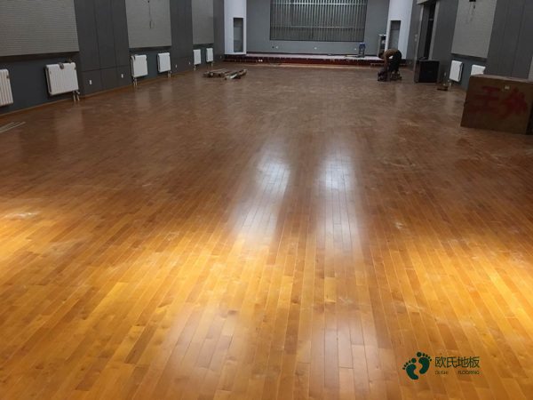 学校篮球木地板含水率2