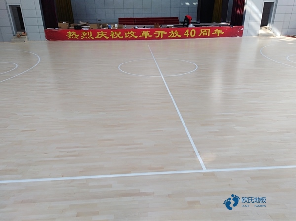 双龙骨篮球馆地板保养方法1