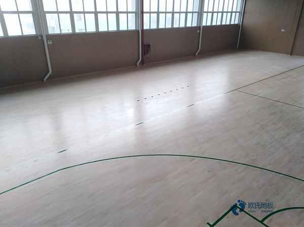 定做运动地板品牌哪个好3