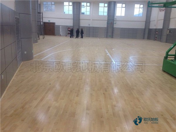 国标篮球场馆木地板施工步骤3