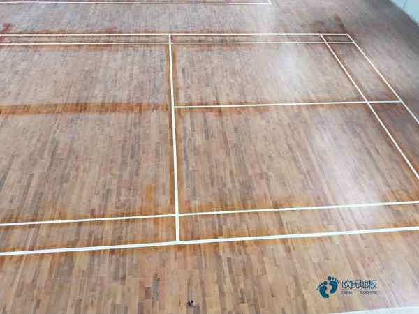 用哪种体育地板哪个牌子性价比高