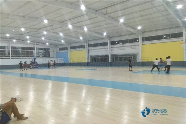 国产运动篮球地板施工流程2