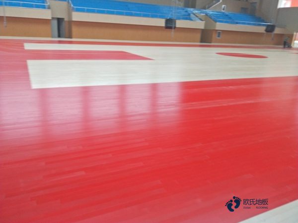悬浮式体育运动木地板如何清洁
