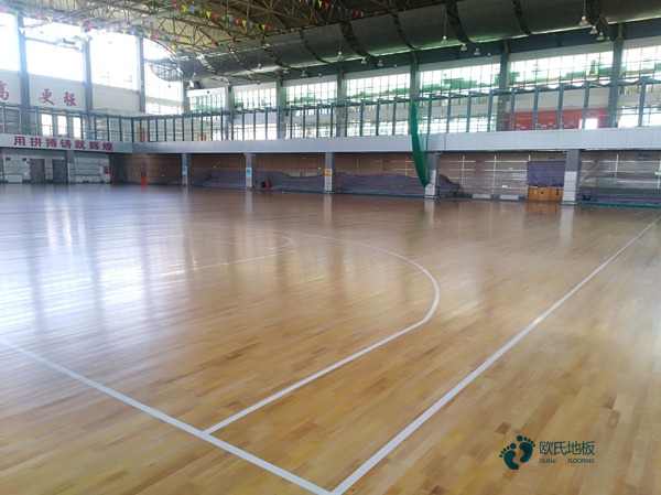 篮球木地板清洁维护
