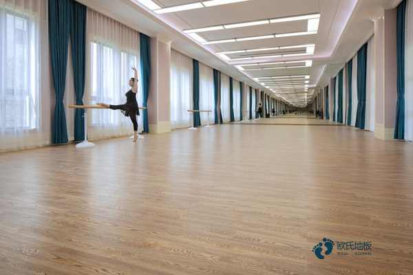 22mm厚篮球体育木地板哪个牌子较好1